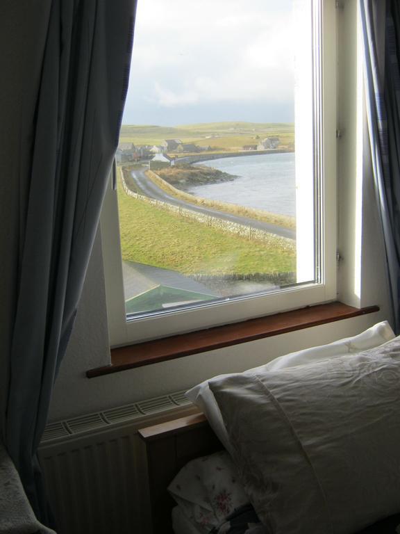 No 1 Broughton Bed & Breakfast Pierowall Chambre photo